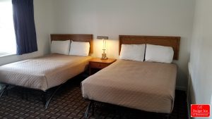 Guest room with 2 Double Bed(S) | Budget Inn Breezewood